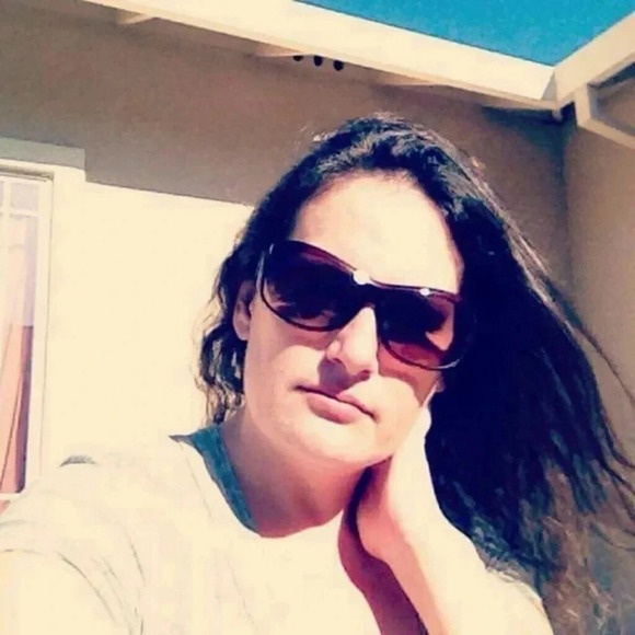 Hello - Picture 2 of 2